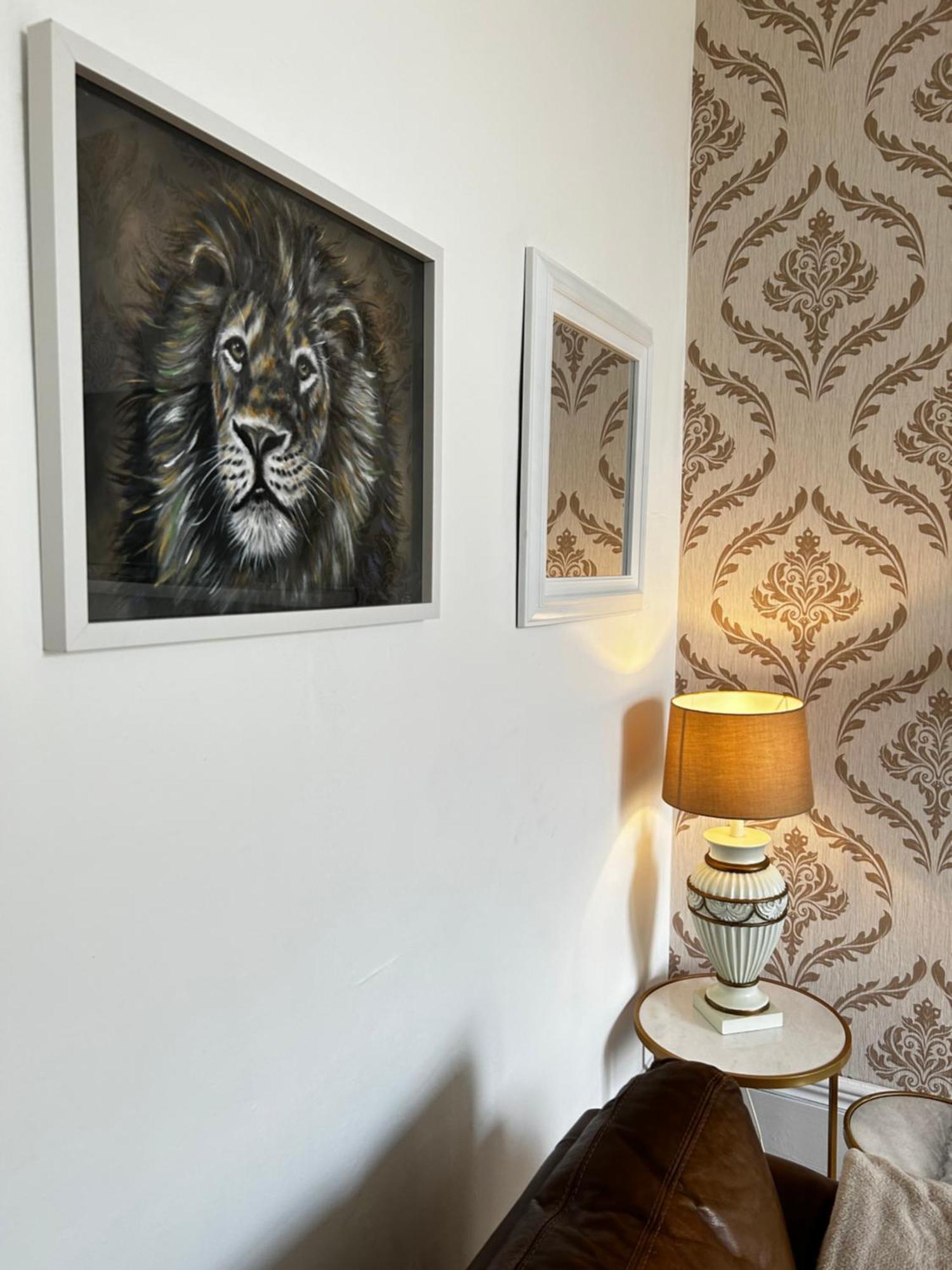 The Lazy Lion - Spacious 2 Bedroom - Town Centre Holiday Home Apartment Port Glasgow Εξωτερικό φωτογραφία